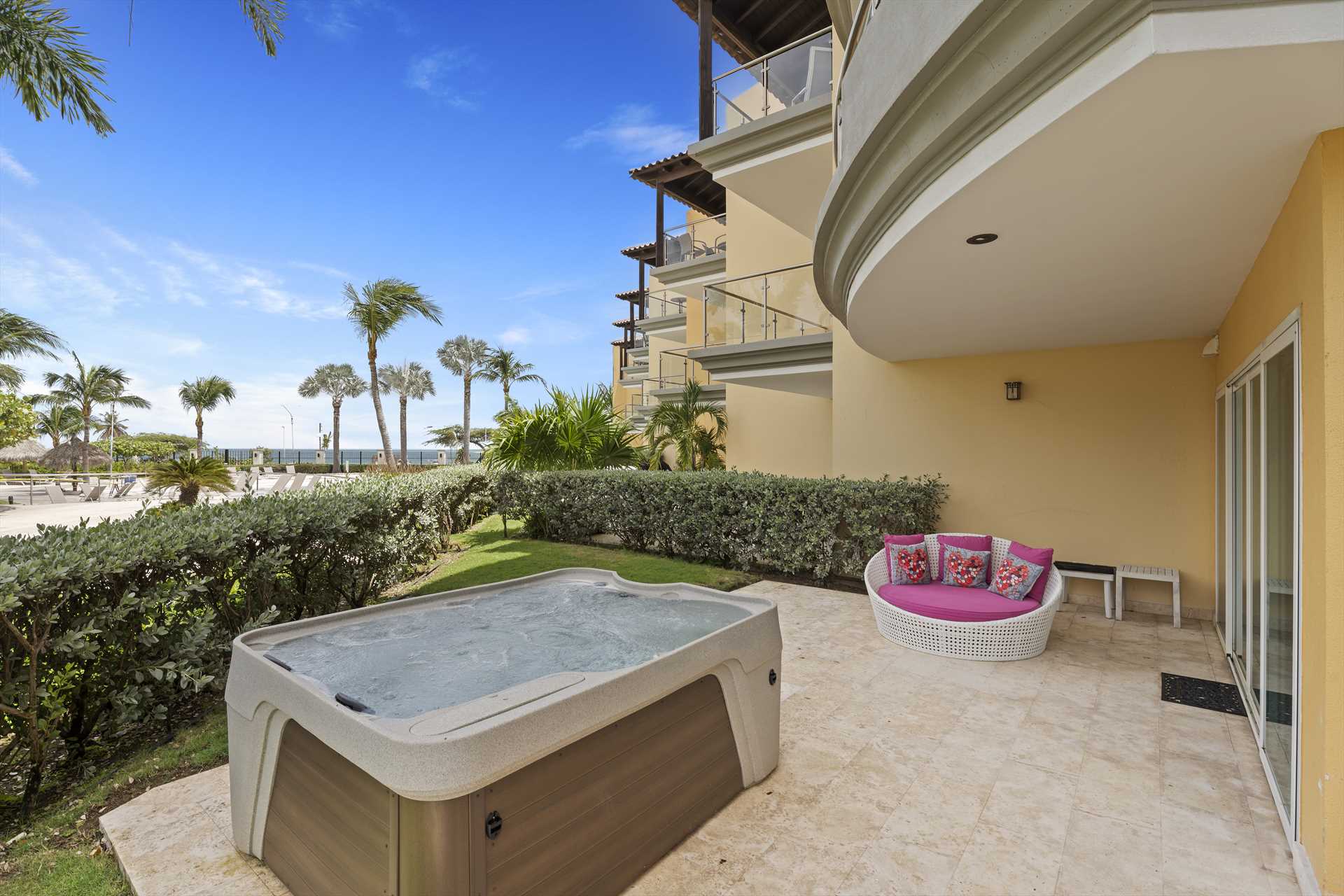 Beach Garden One-bedroom condo