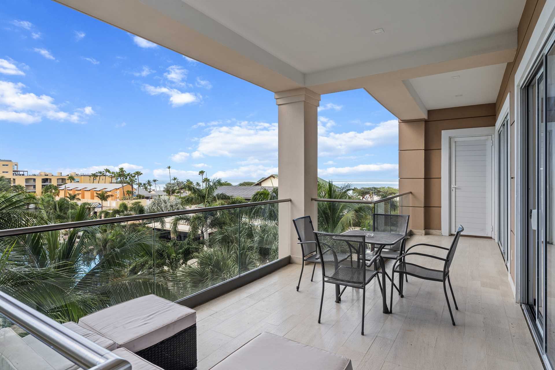 Miramar Pleasure Two-bedroom condo