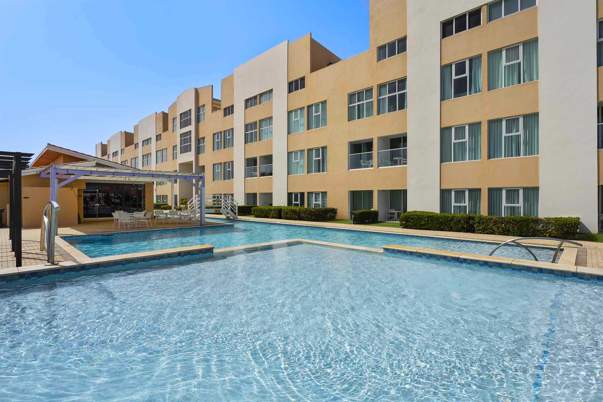Vista Blue Two-bedroom condo - AL313